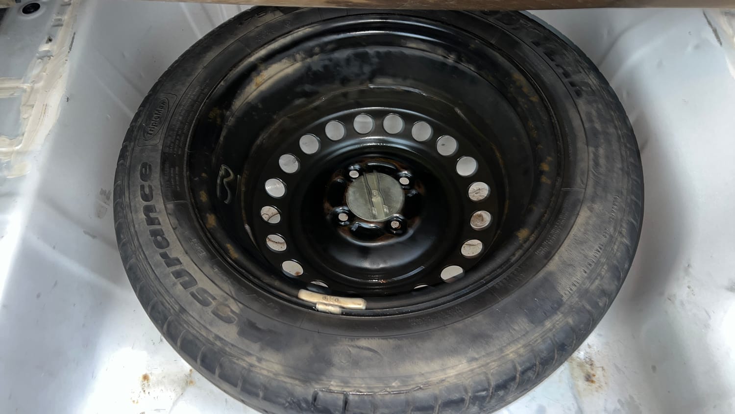 Used 2016 Honda City SV Petrol Manual tyres SPARE TYRE VIEW