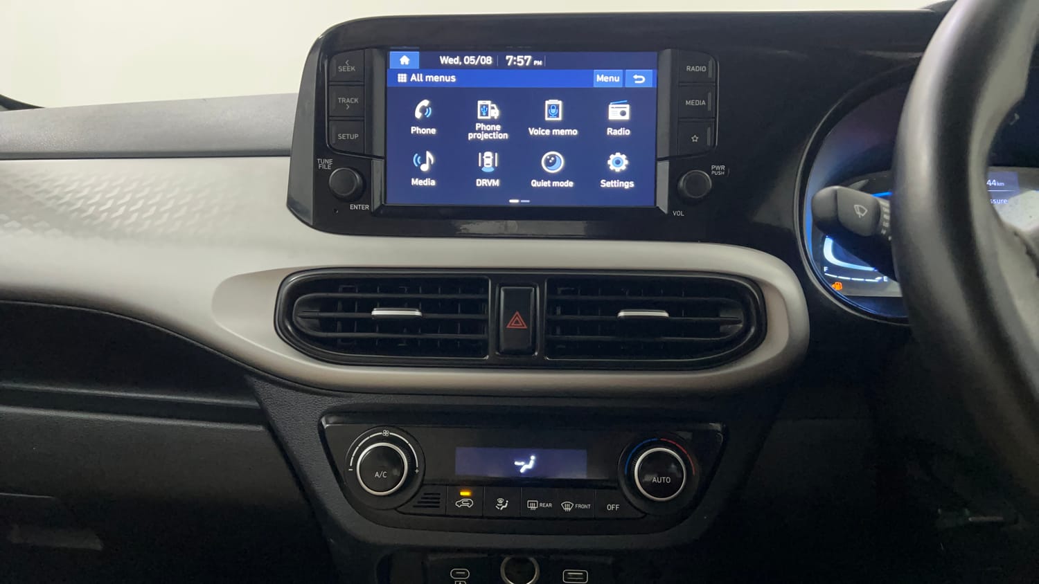 Used 2023 Hyundai Exter SX 1.2 MT Petrol Manual interior MUSIC SYSTEM & AC CONTROL VIEW