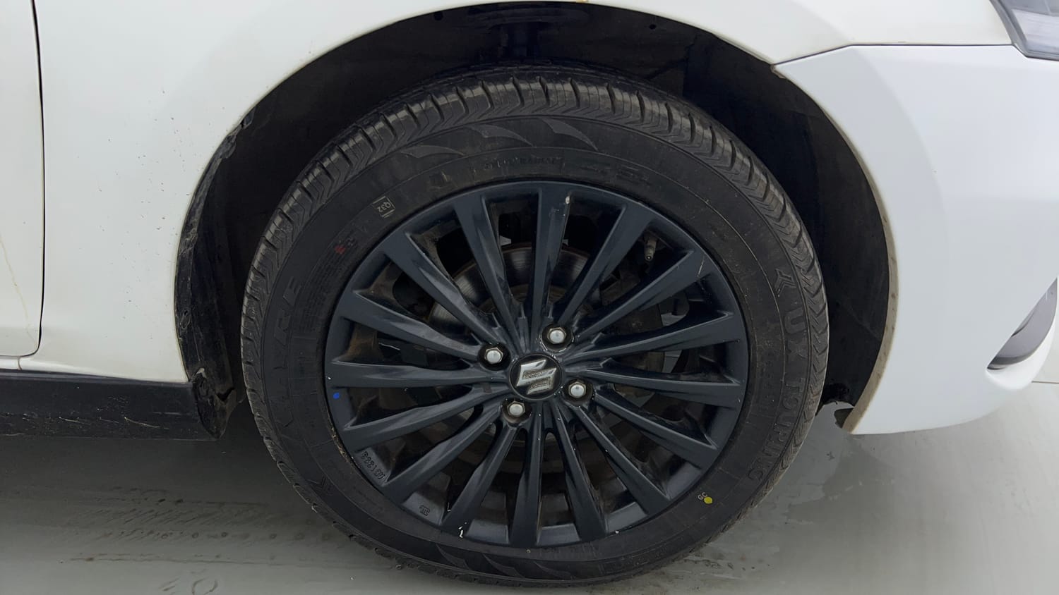 Used 2020 Maruti Suzuki Ciaz S 1.5 MT Petrol Manual tyres RIGHT FRONT TYRE RIM VIEW