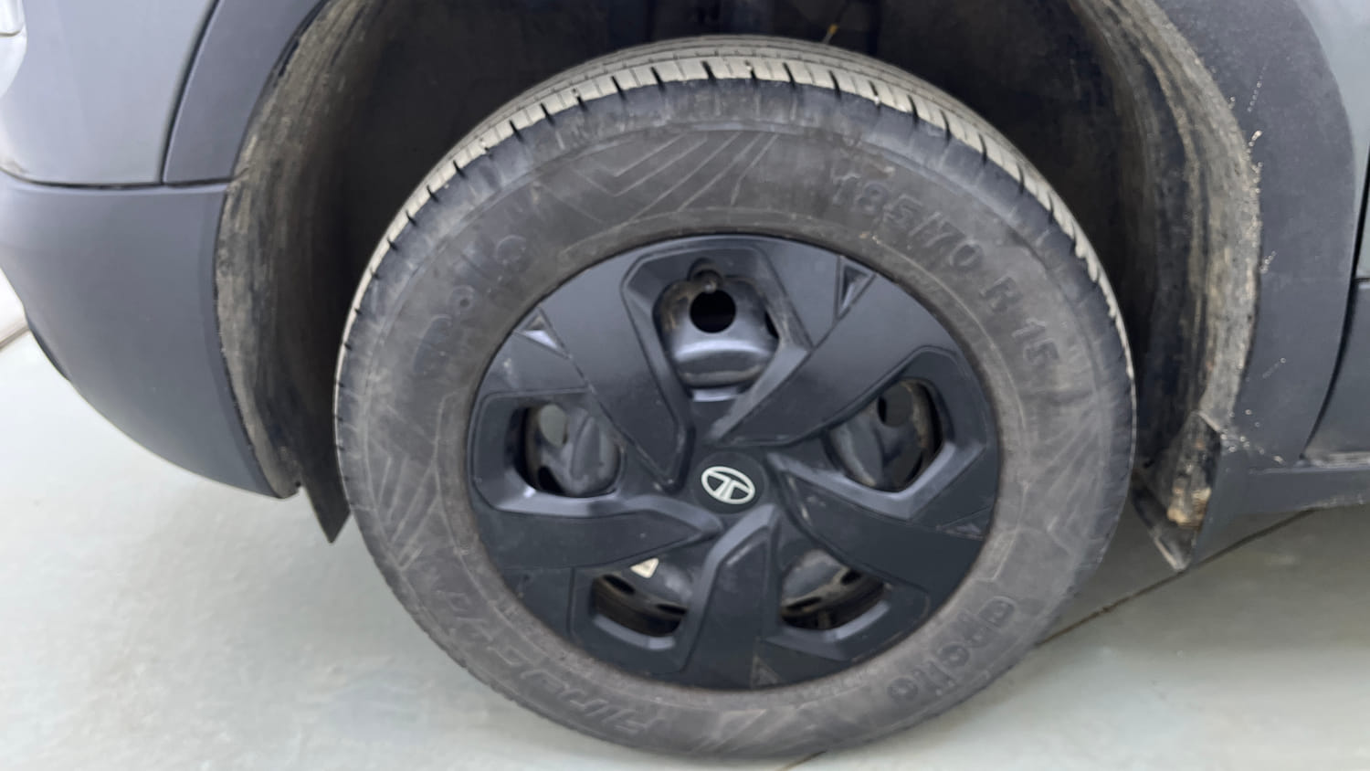 Used 2024 Tata Punch Adventure AMT Petrol Automatic tyres LEFT FRONT TYRE RIM VIEW