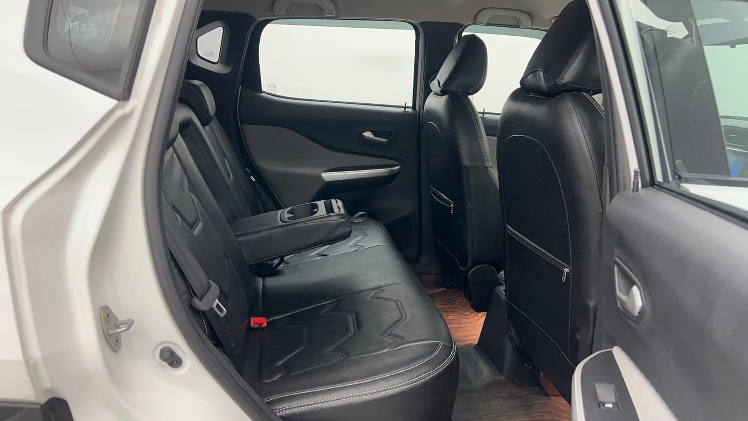 Used 2024 Nissan Magnite XV Turbo Petrol Manual interior RIGHT SIDE REAR DOOR CABIN VIEW