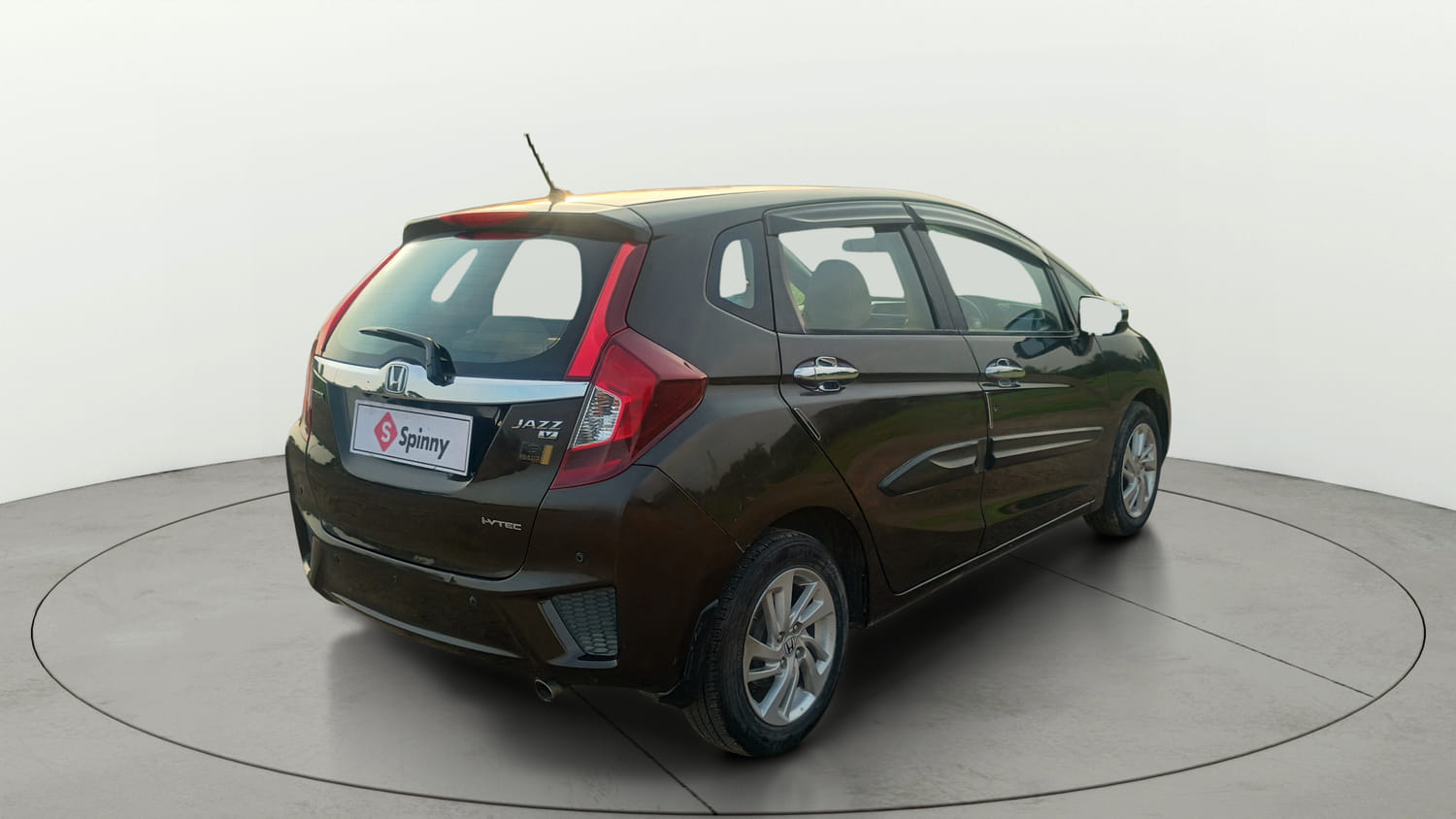 Used 2017 Honda Jazz V Petrol Petrol Manual exterior RIGHT REAR CORNER VIEW