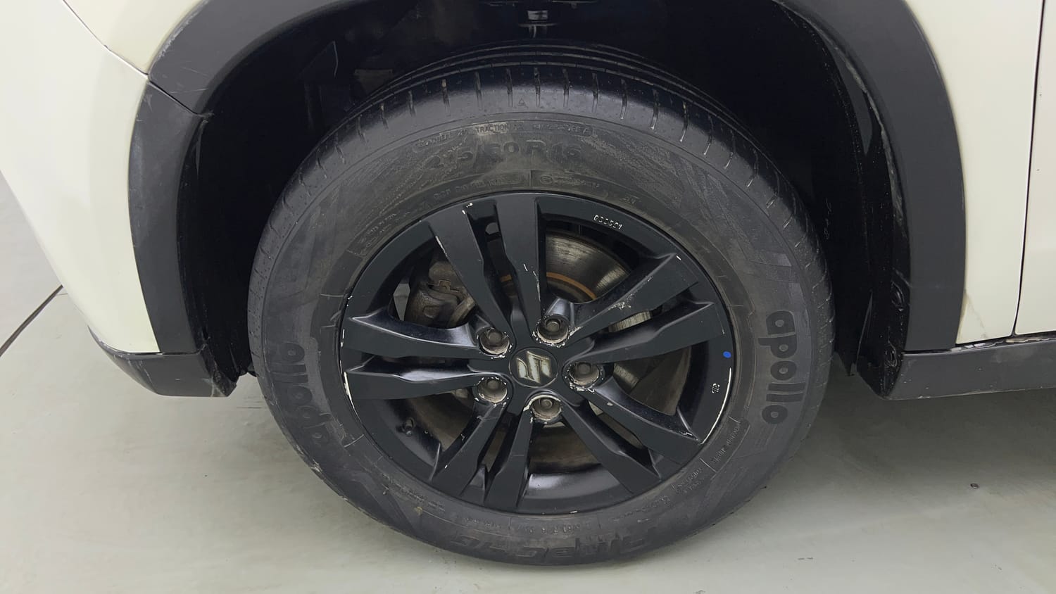 Used 2018 maruti-suzuki Vitara Brezza ZDi Plus AGS Diesel Automatic tyres LEFT FRONT TYRE RIM VIEW