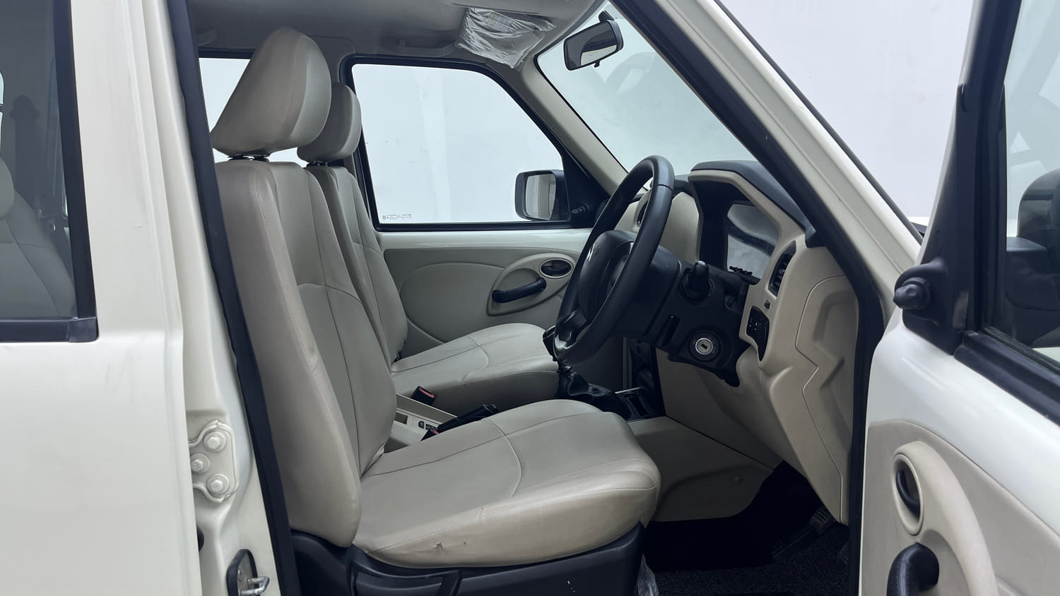 Used 2024 Mahindra Scorpio S3 Plus Diesel Manual interior RIGHT SIDE FRONT DOOR CABIN VIEW
