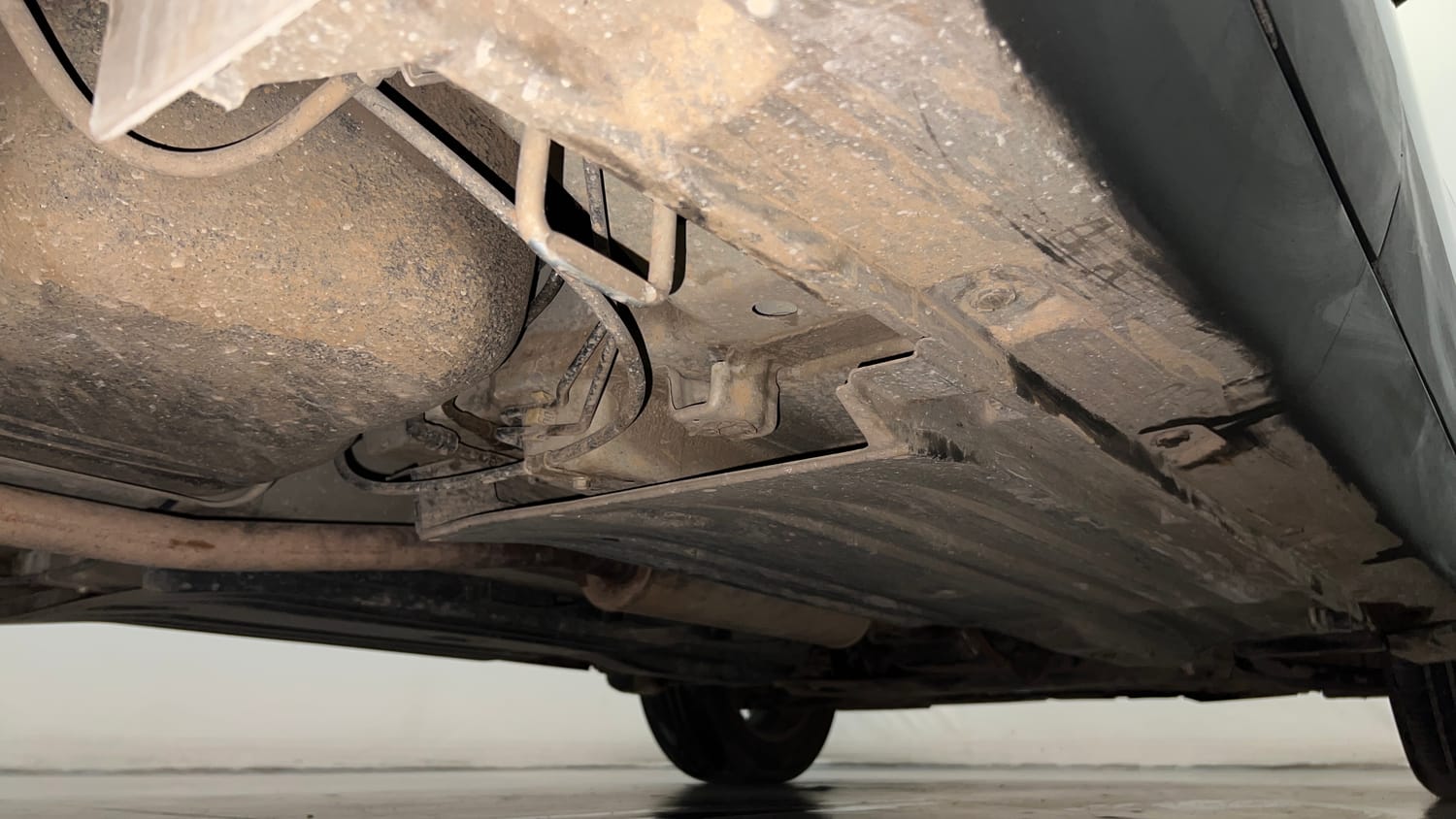 Used 2022 Maruti Suzuki Brezza ZXi Plus Petrol Manual extra REAR RIGHT UNDERBODY VIEW