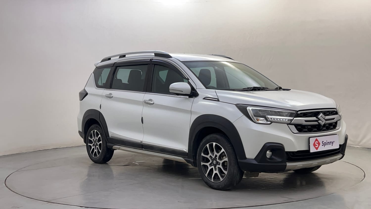 Used 2023 Maruti Suzuki XL6 Alpha Plus MT Petrol Petrol Manual exterior RIGHT FRONT CORNER VIEW