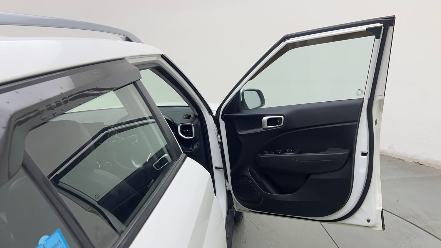 Used 2022 Hyundai Venue S Plus 1.2 Petrol Petrol Manual interior RIGHT FRONT DOOR OPEN VIEW