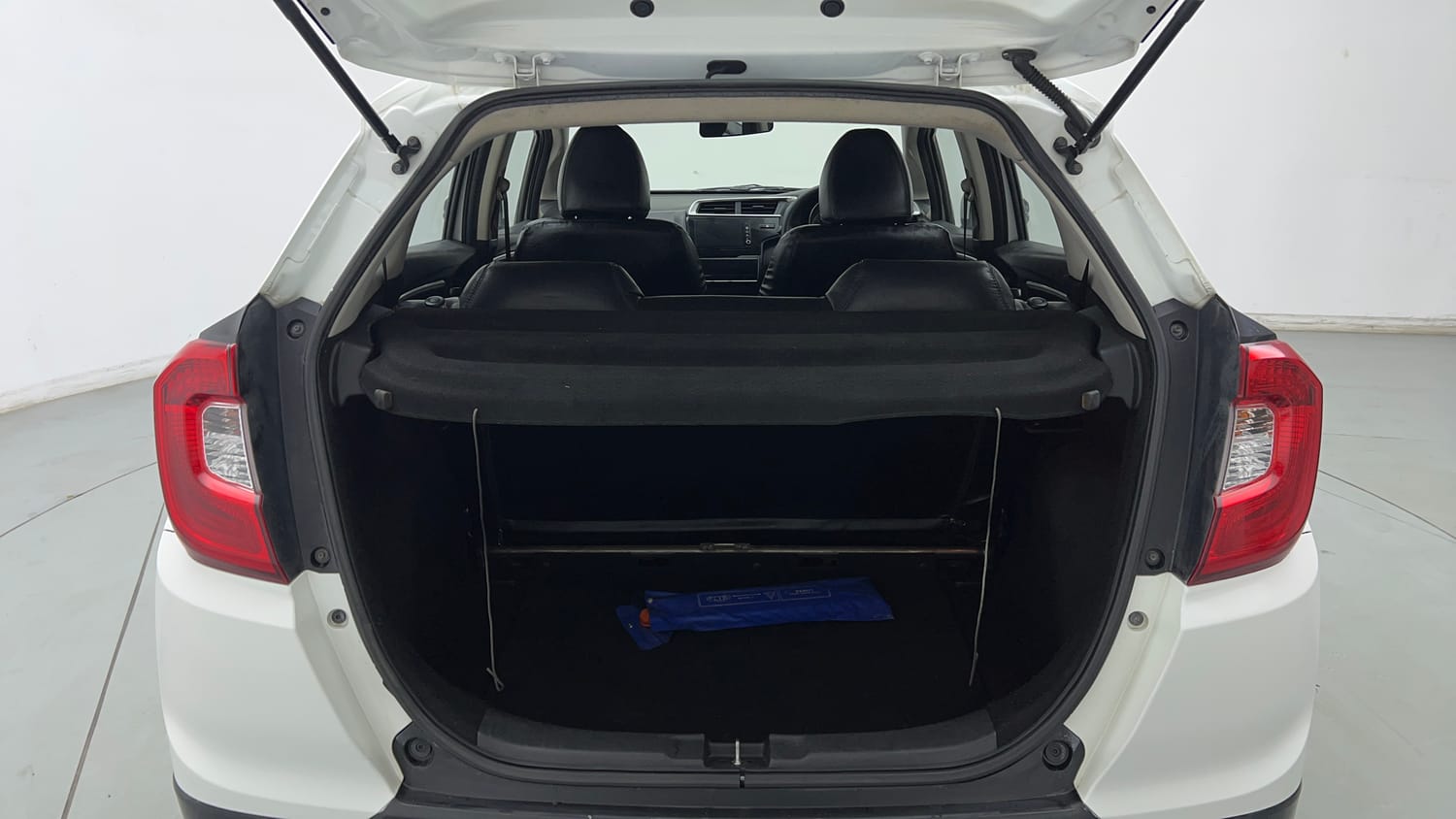 Used 2017 Honda WR-V VX MT Petrol Petrol Manual interior DICKY INSIDE VIEW