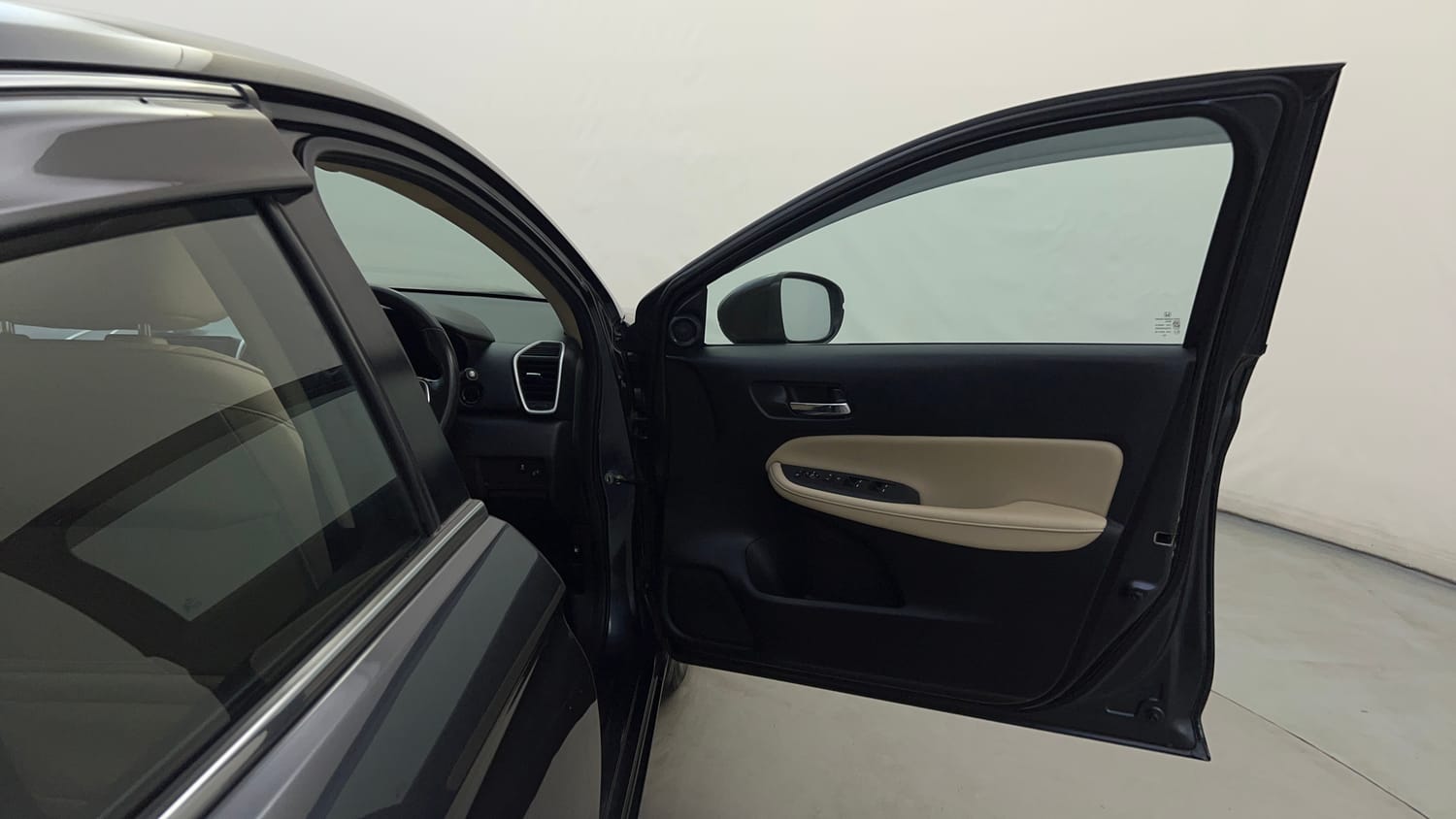 Used 2022 Honda City ZX Petrol Petrol Manual interior RIGHT FRONT DOOR OPEN VIEW