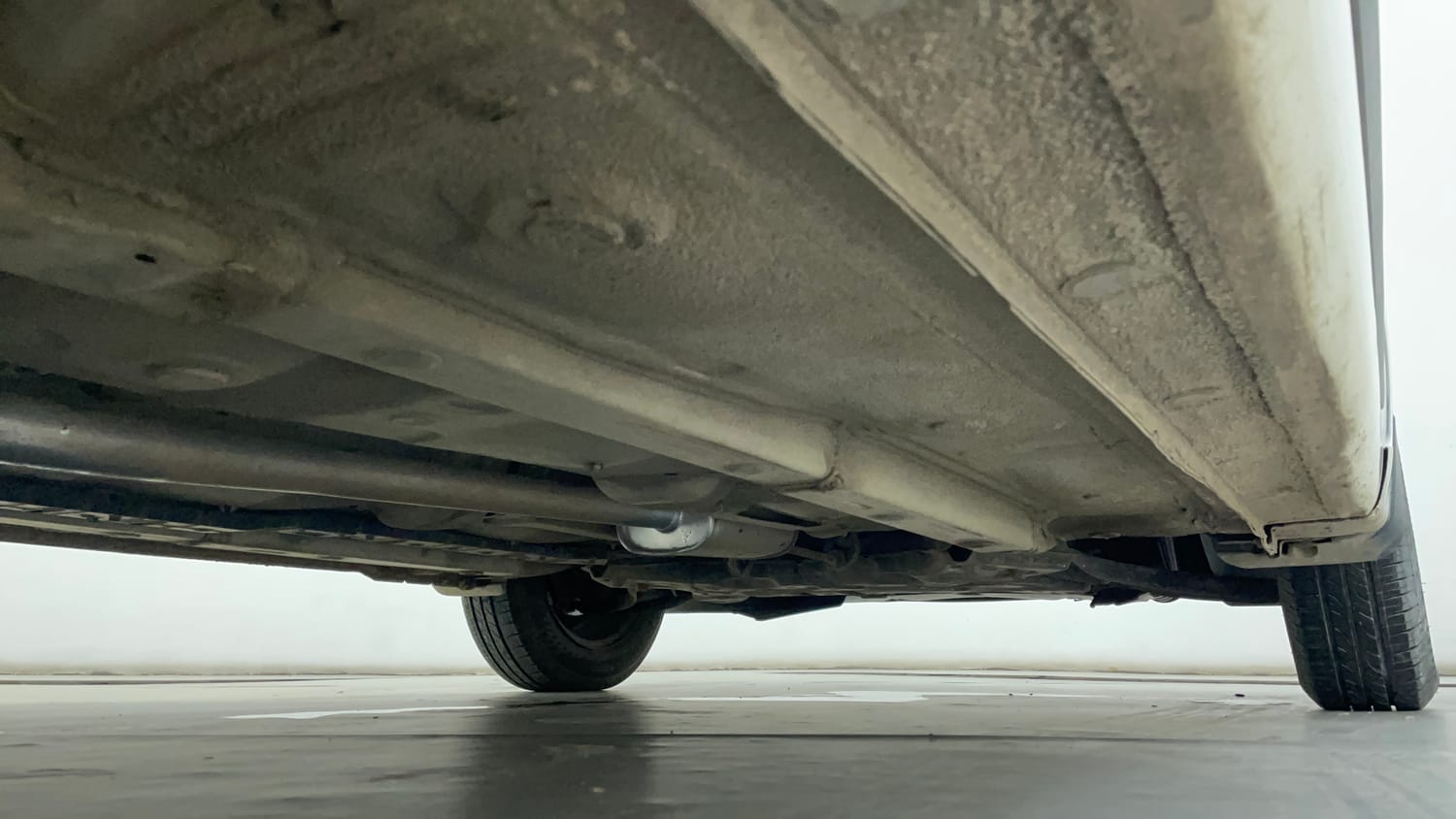 Used 2014 Hyundai Xcent S 1.2 Petrol Manual extra REAR RIGHT UNDERBODY VIEW