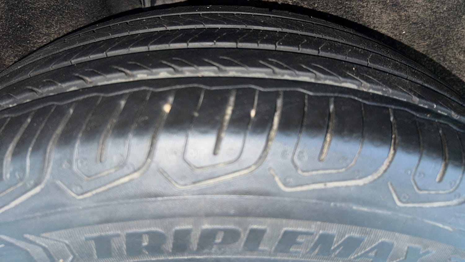 Used 2018 Ford EcoSport Titanium + 1.5L Ti-VCT Petrol Manual tyres RIGHT REAR TYRE TREAD VIEW