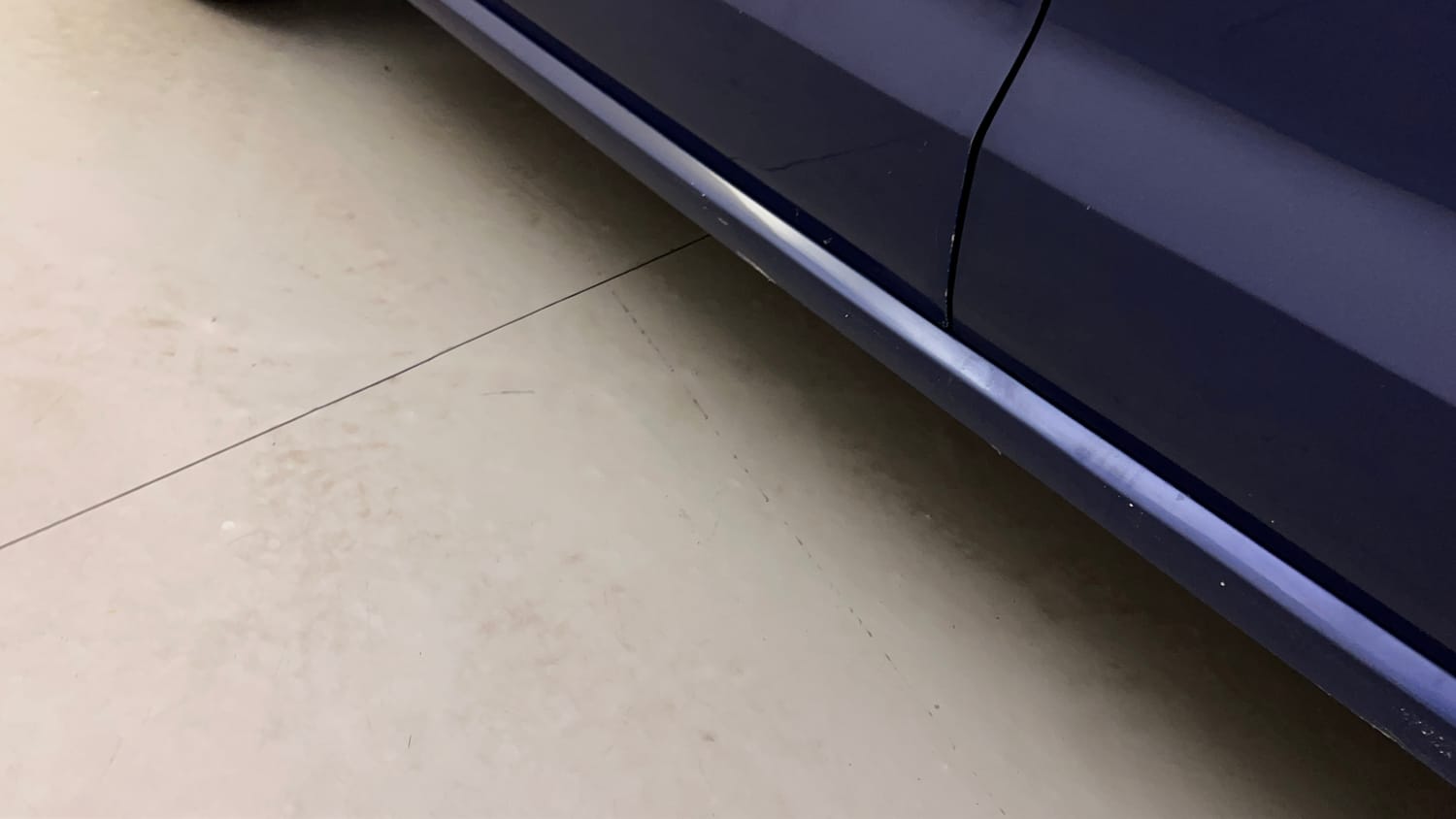 Used 2013 Volkswagen Polo Comfortline 1.2L (P) Petrol Manual dents MINOR SCRATCH