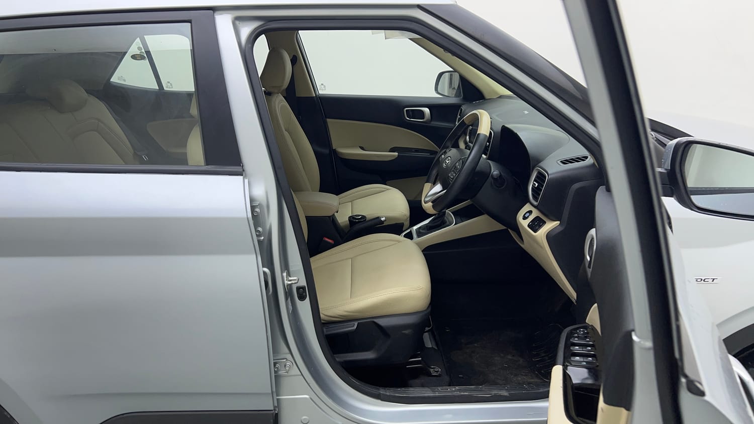 Used 2020 Hyundai Venue SX Plus 1.0 Turbo DCT Petrol Automatic interior RIGHT SIDE FRONT DOOR CABIN VIEW