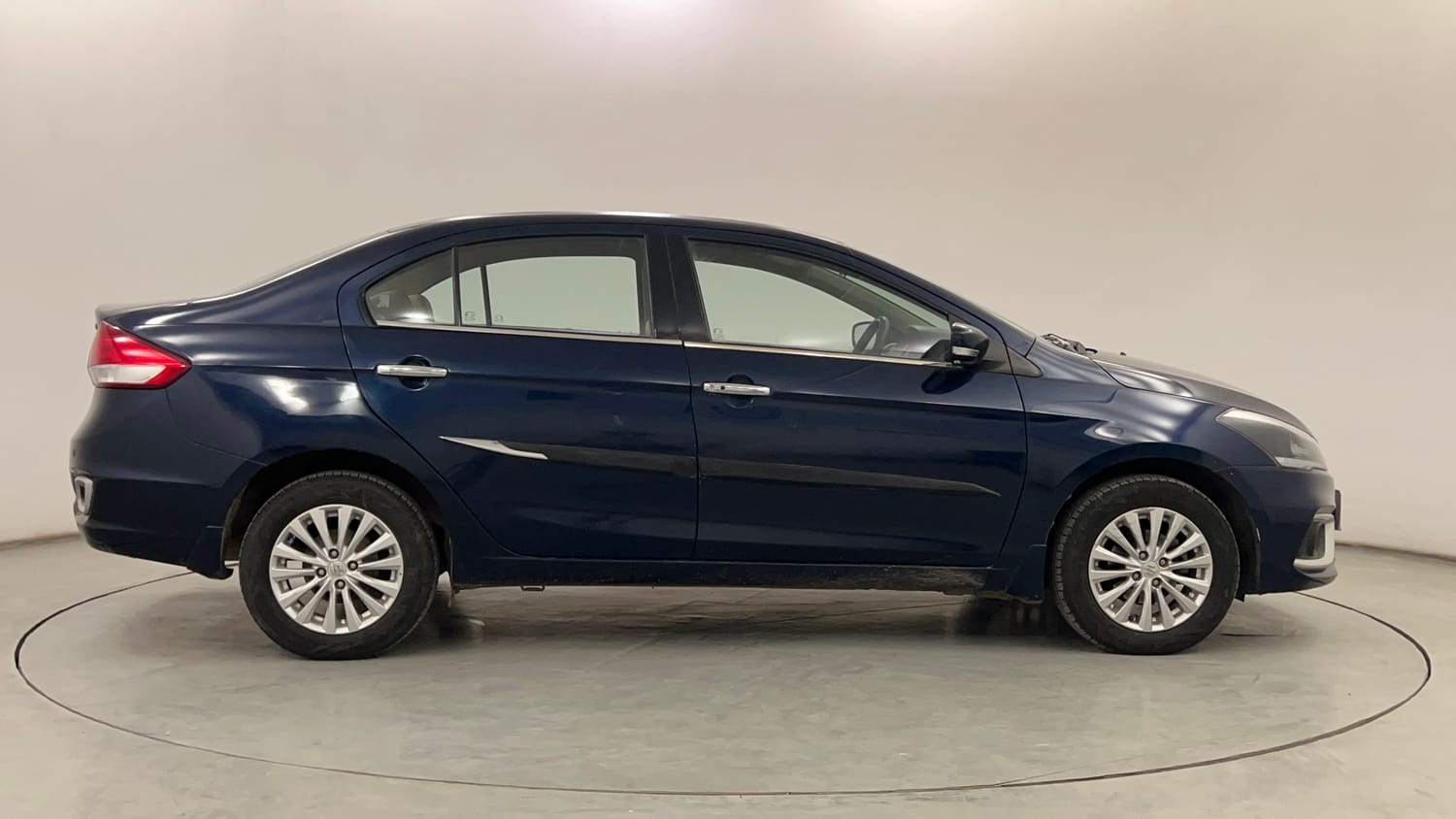 Used 2023 Maruti Suzuki Ciaz Zeta 1.5 Petrol Manual exterior RIGHT SIDE VIEW