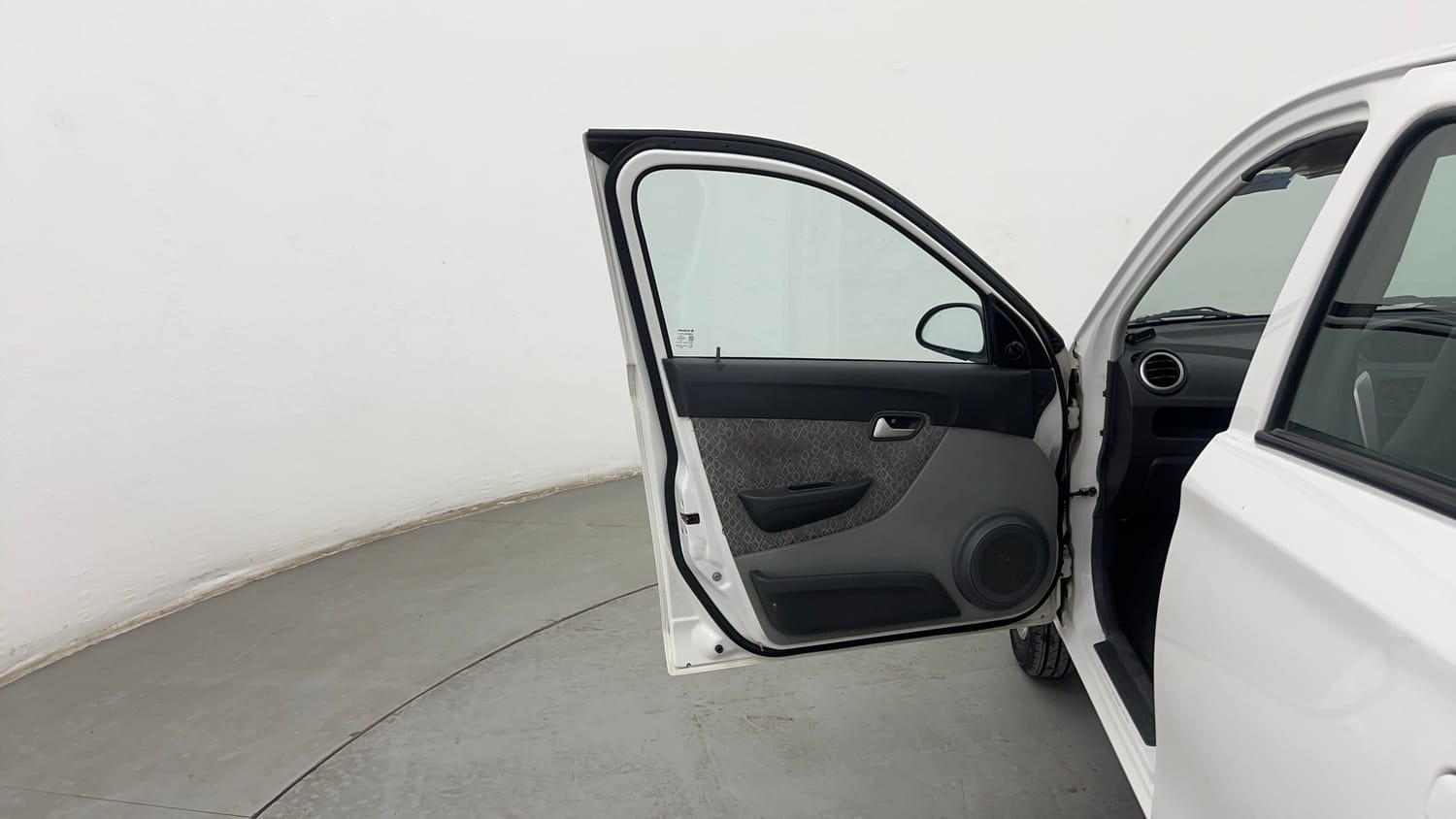 Used 2017 Maruti Suzuki Alto 800 LXi Petrol Manual interior LEFT FRONT DOOR OPEN VIEW