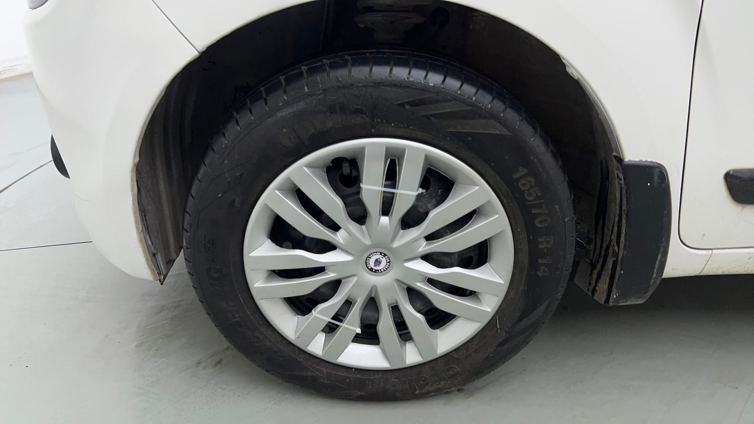 Used 2019 Maruti Suzuki Wagon R VXi 1.2 Petrol Manual tyres LEFT FRONT TYRE RIM VIEW