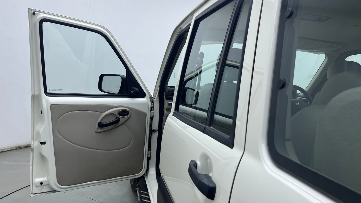 Used 2024 Mahindra Scorpio S3 Plus Diesel Manual interior LEFT FRONT DOOR OPEN VIEW