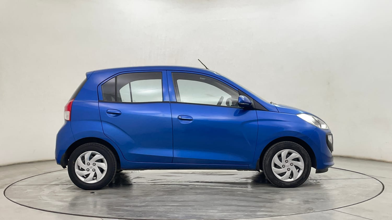 Used 2021 Hyundai Santro Sportz Petrol Manual exterior RIGHT SIDE VIEW