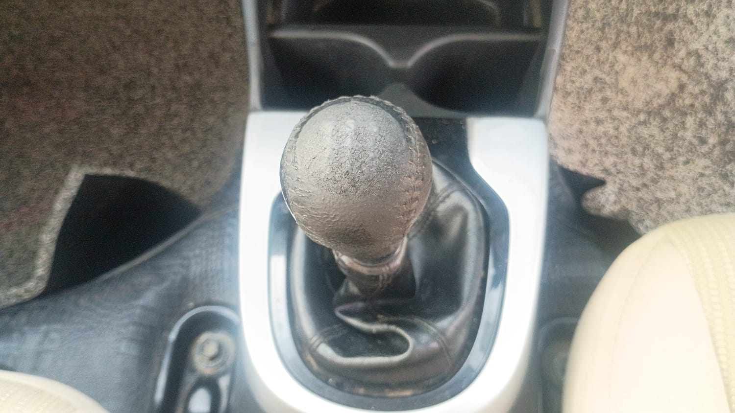 Used 2017 Honda Jazz V Petrol Petrol Manual interior GEAR  KNOB VIEW