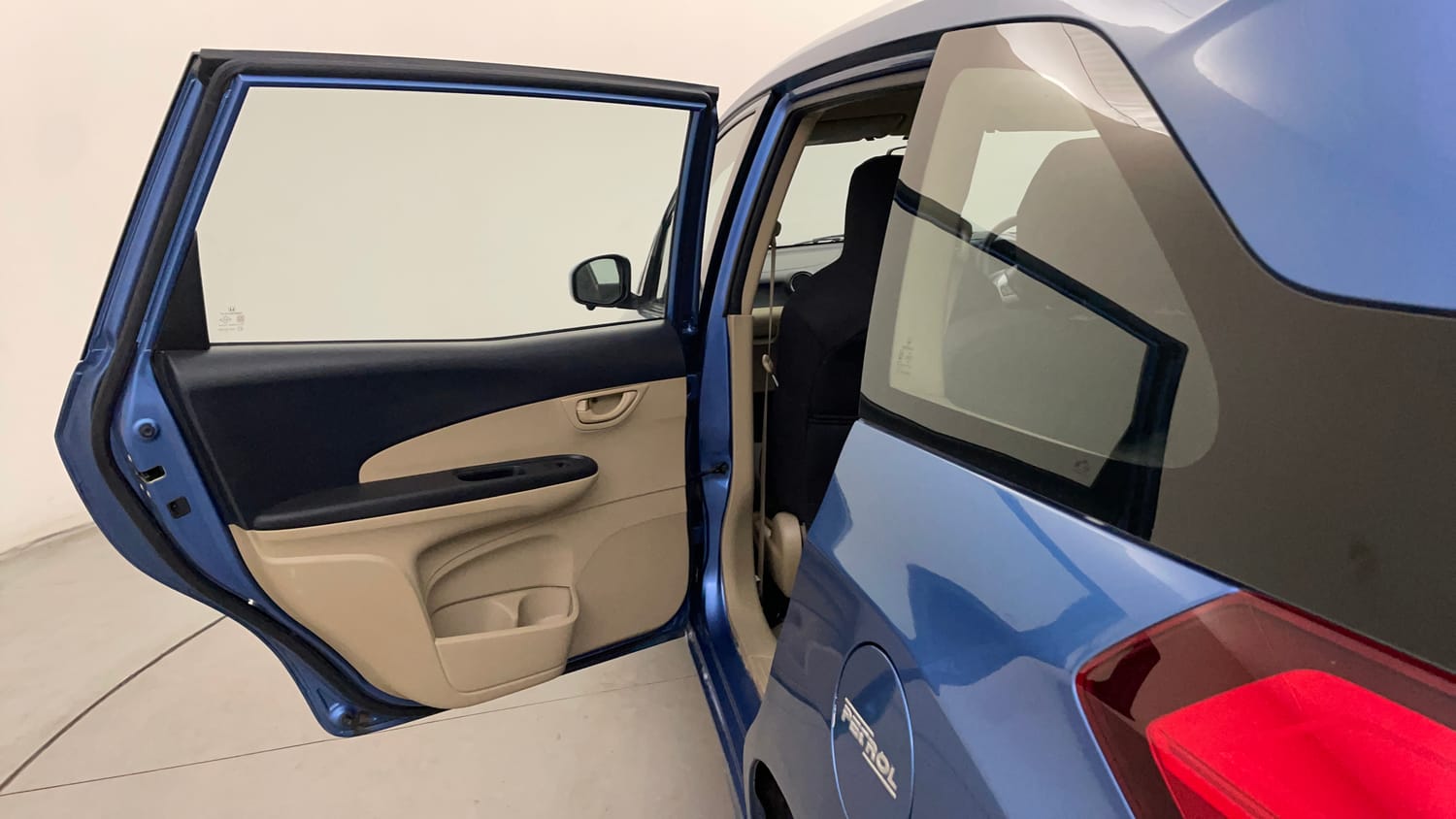 Used 2014 Honda Mobilio S Petrol Petrol Manual interior LEFT REAR DOOR OPEN VIEW