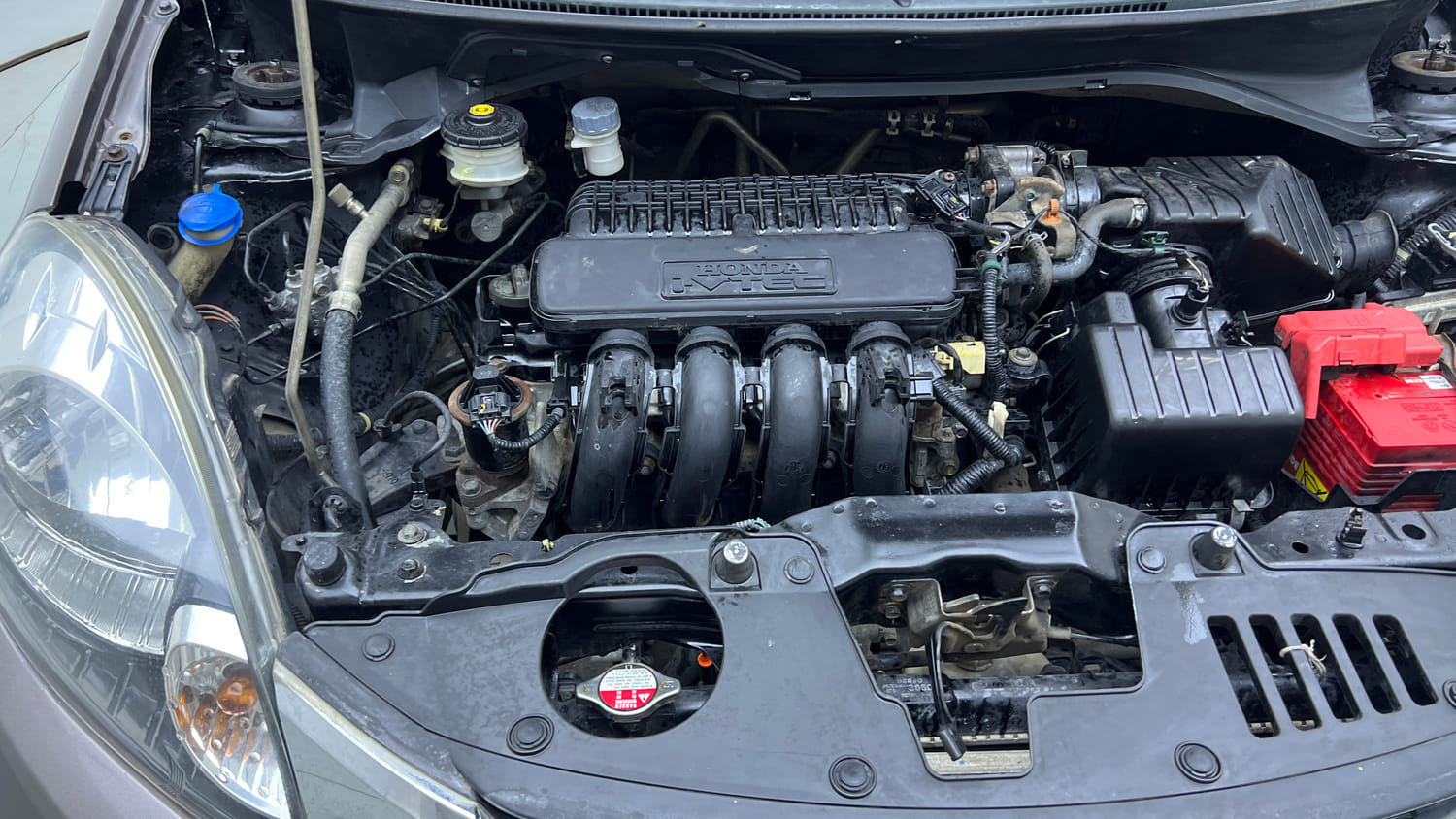 Used 2015 Honda Mobilio S Petrol Petrol Manual engine ENGINE RIGHT SIDE VIEW