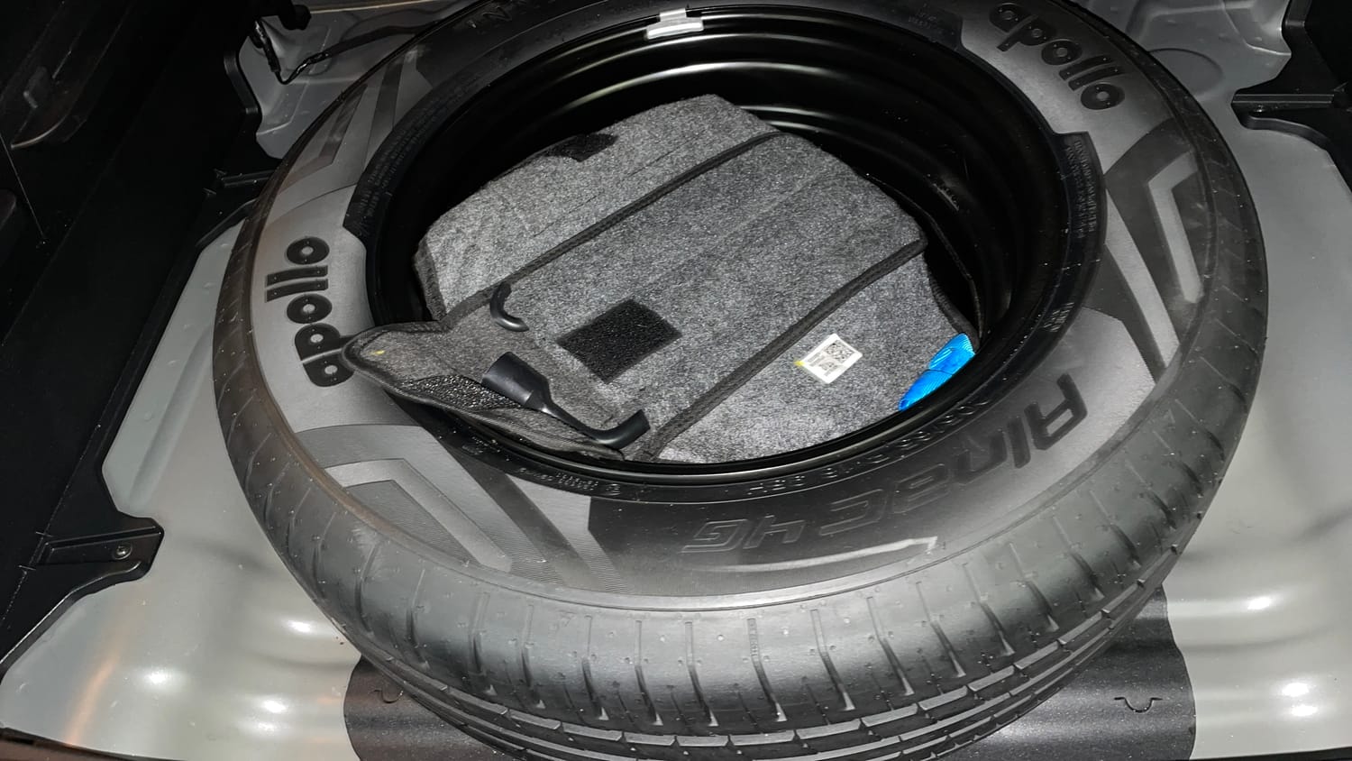 Used 2023 Hyundai Creta SX 1.5 Petrol IVT Petrol Automatic tyres SPARE TYRE VIEW