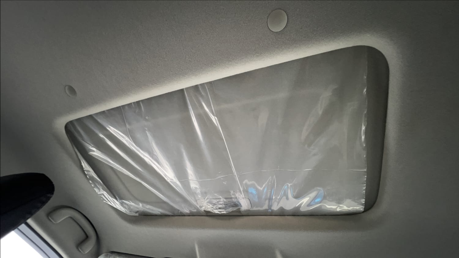 Used 2026 Maruti Suzuki Brezza ZXi AT Petrol Automatic top_features Sunroof