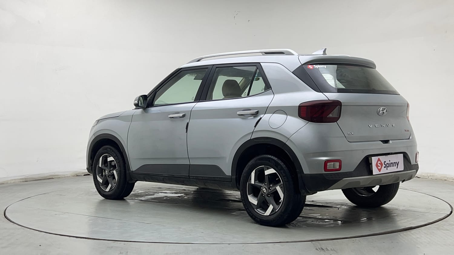 Used 2020 Hyundai Venue SX Plus 1.0 Turbo DCT Petrol Automatic exterior LEFT REAR CORNER VIEW