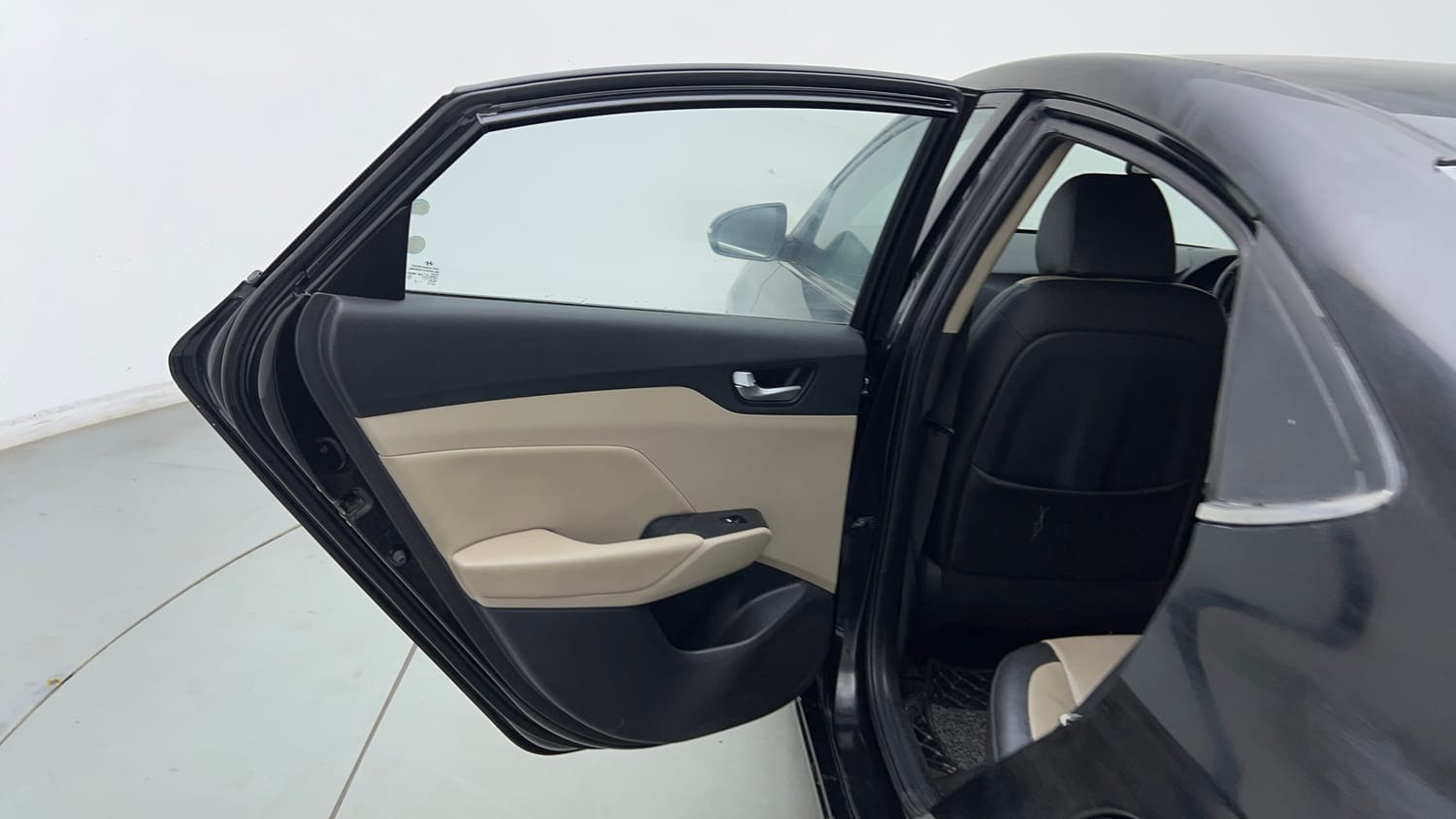 Used 2018 Hyundai Verna SX (O)1.6 VTVT Petrol Manual interior LEFT REAR DOOR OPEN VIEW