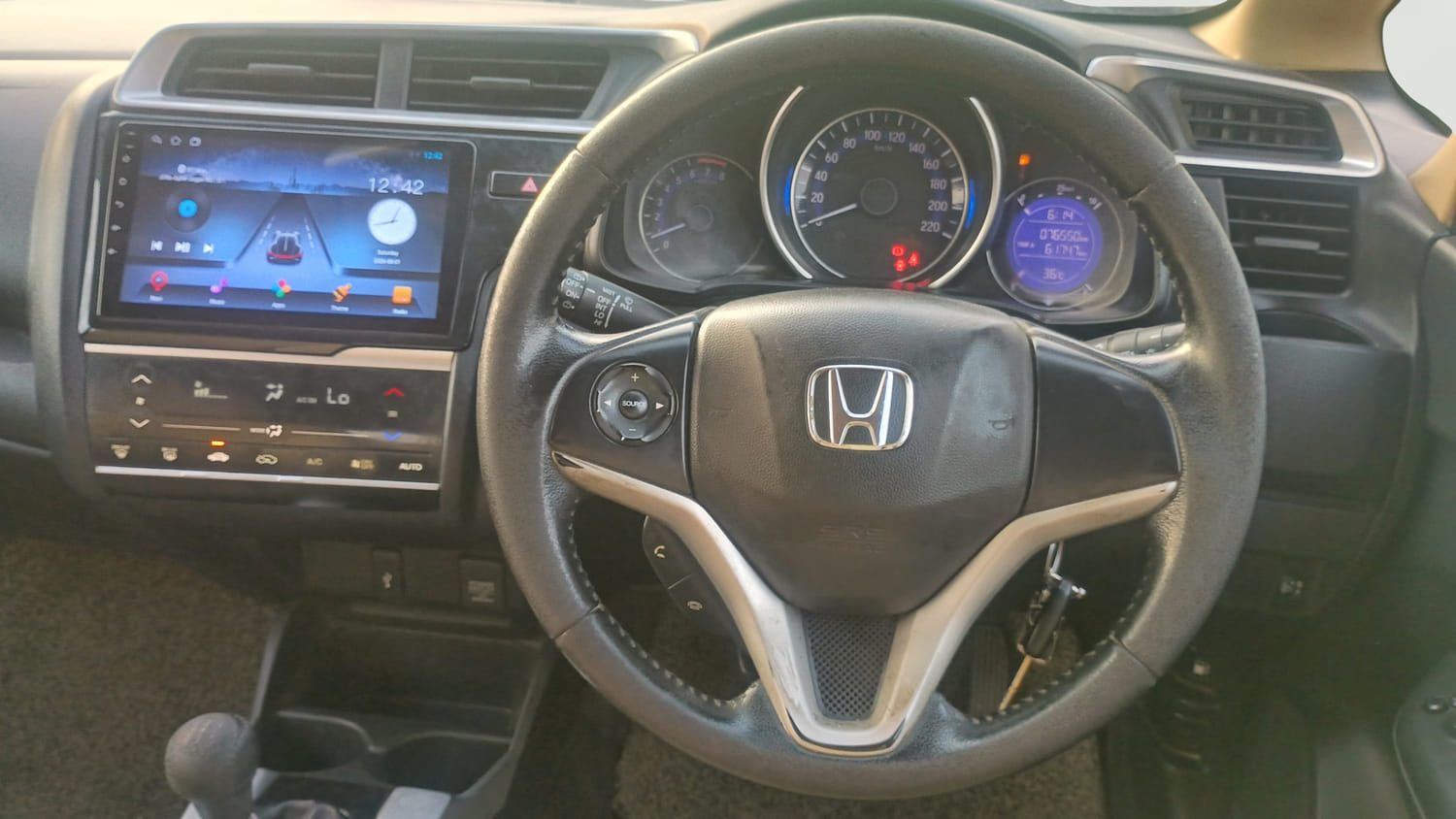 Used 2017 Honda Jazz V Petrol Petrol Manual interior STEERING VIEW