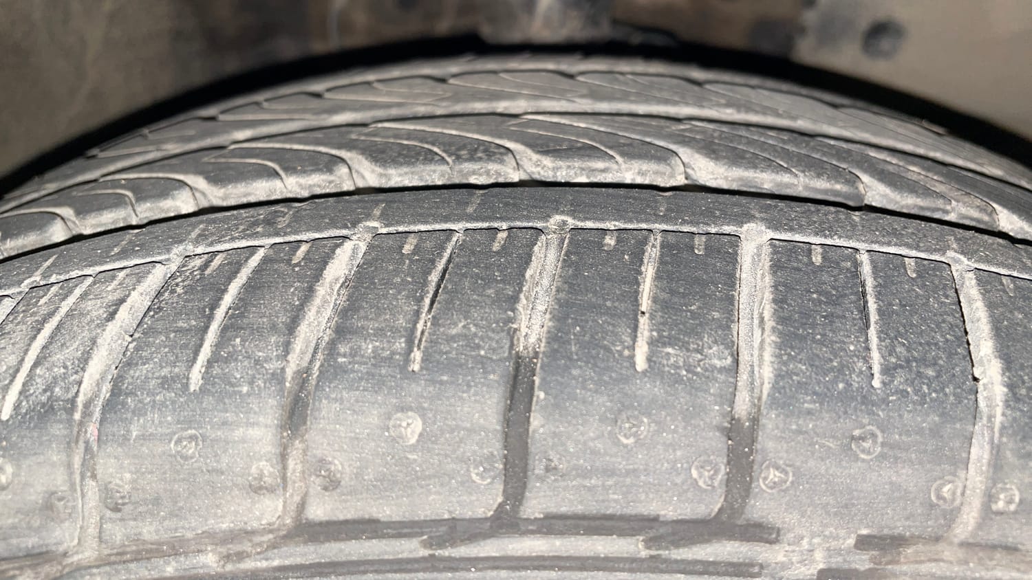Used 2014 Honda Mobilio S Petrol Petrol Manual tyres RIGHT FRONT TYRE TREAD VIEW