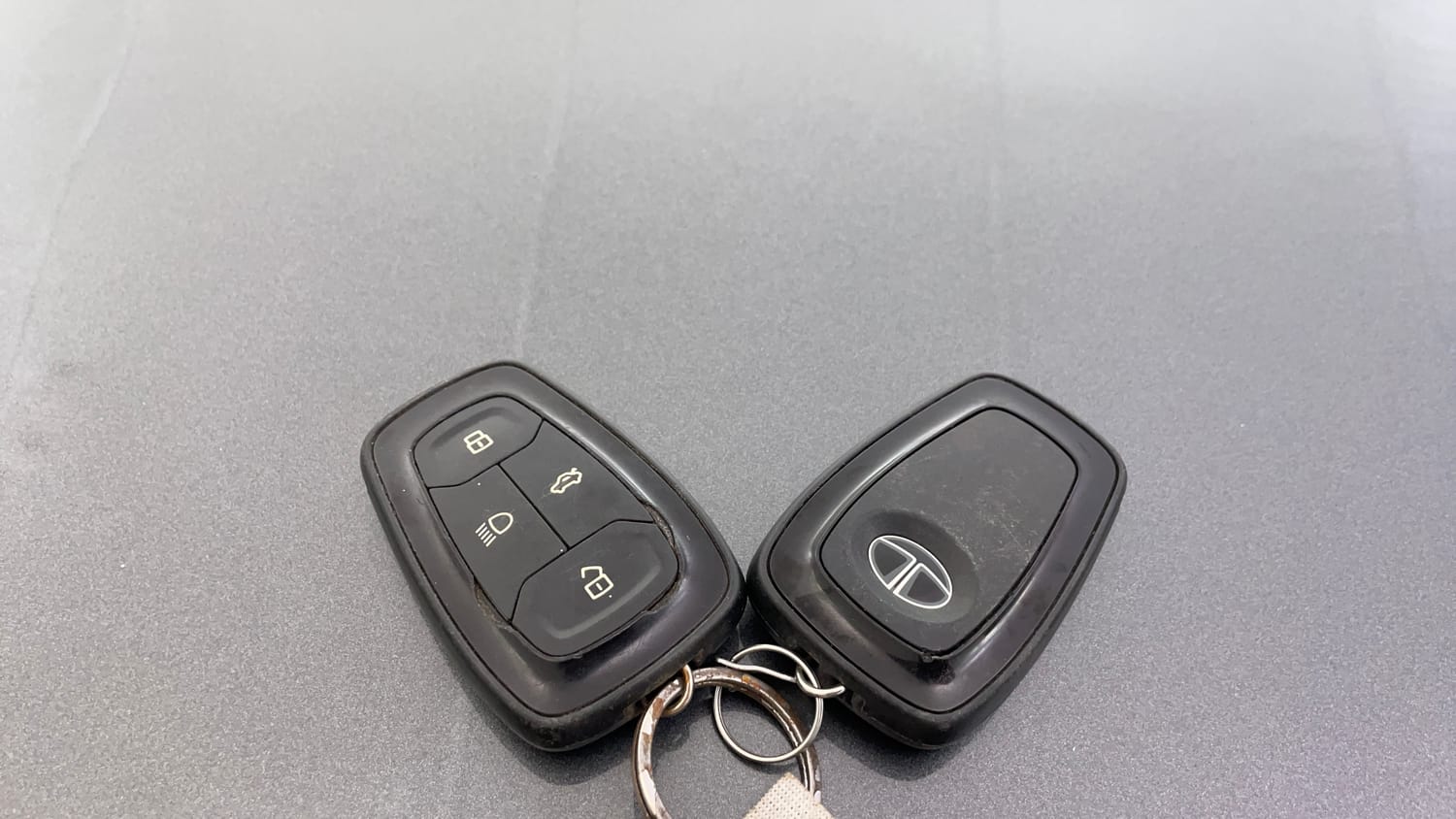 Used 2022 Tata Altroz XT Diesel Diesel Manual extra CAR KEY VIEW