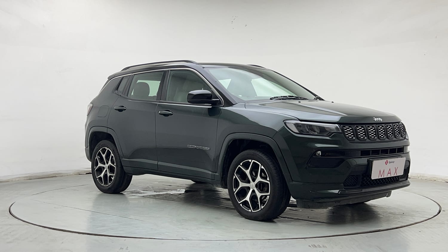 Used 2024 Jeep Compass Limited (O) 2.0 Diesel AT Diesel Automatic exterior RIGHT FRONT CORNER VIEW