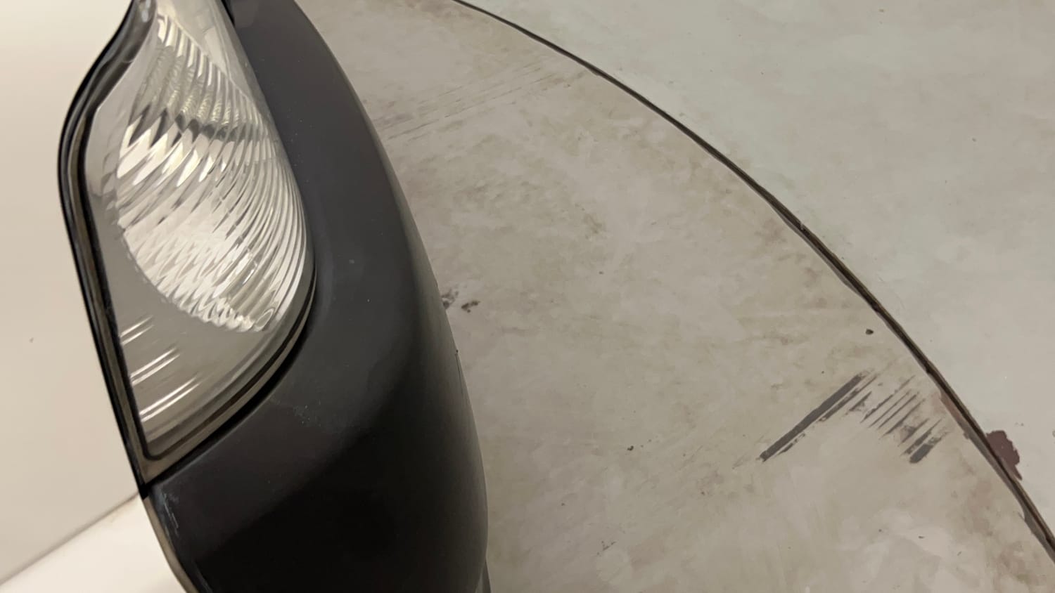Used 2015 Maruti Suzuki Eeco 5 STR WITH A/C+HTR Petrol Manual dents MINOR SCRATCH