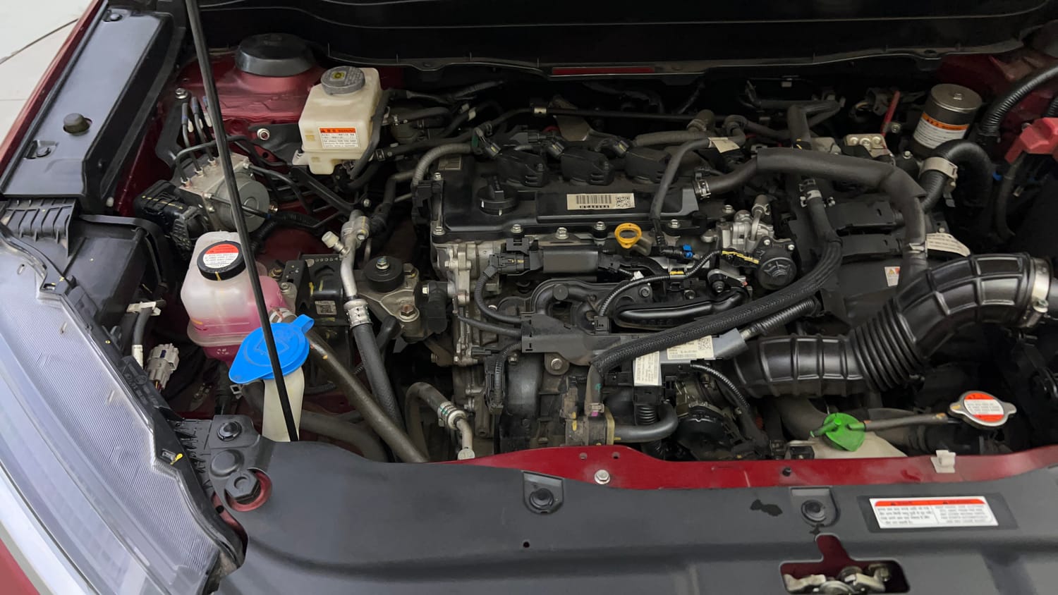 Used 2024 Toyota Urban Cruiser Hyryder V Hybrid Hybrid Automatic engine ENGINE RIGHT SIDE VIEW