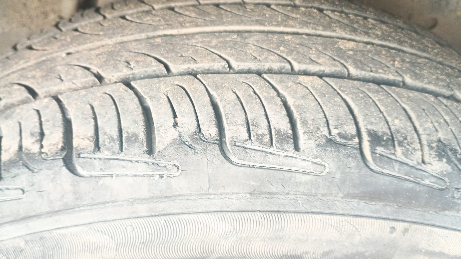 Used 2017 Honda Jazz V Petrol Petrol Manual tyres LEFT REAR TYRE TREAD VIEW