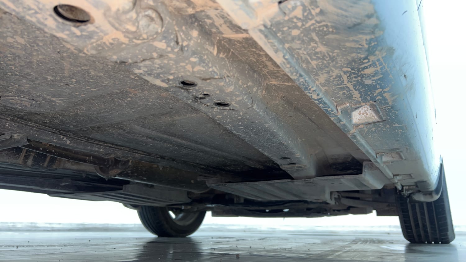 Used 2023 Maruti Suzuki Baleno Alpha AGS Petrol Automatic extra REAR RIGHT UNDERBODY VIEW