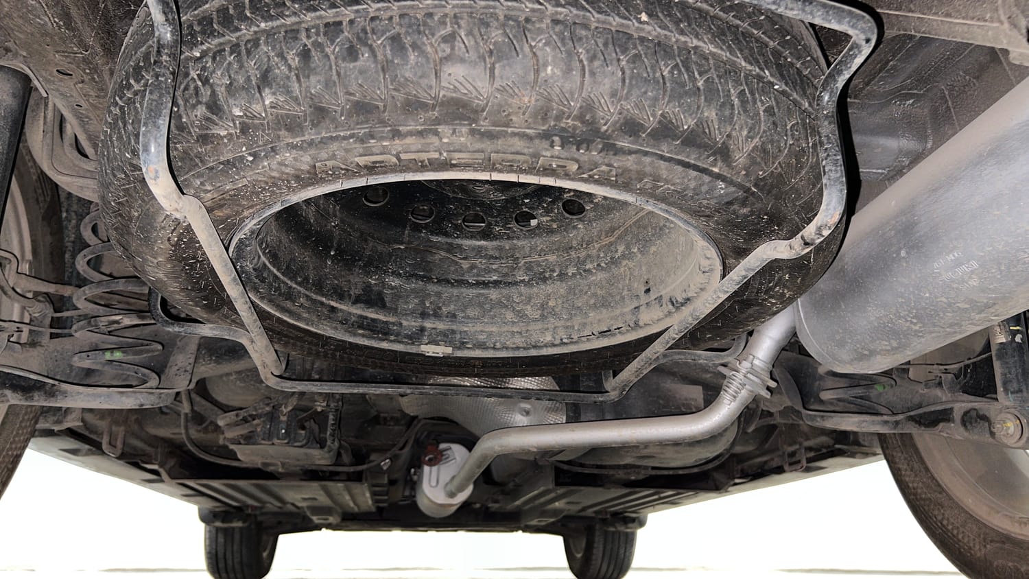 Used 2024 Toyota Urban Cruiser Hyryder V Hybrid Hybrid Automatic extra REAR UNDERBODY VIEW (TAKEN FROM REAR)