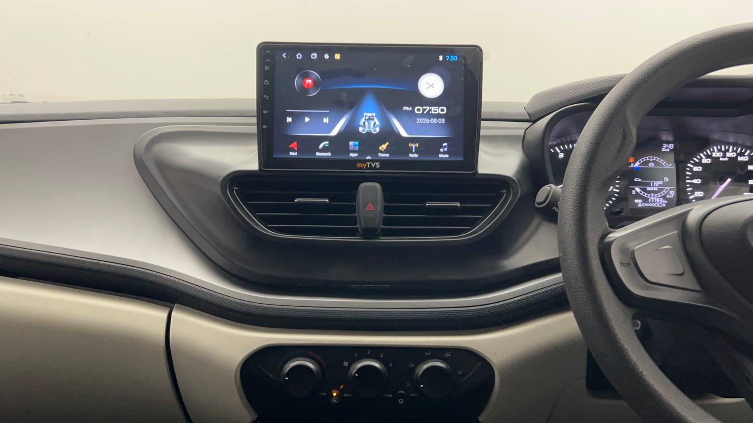Used 2022 Tata Altroz XE Petrol Petrol Manual interior MUSIC SYSTEM & AC CONTROL VIEW