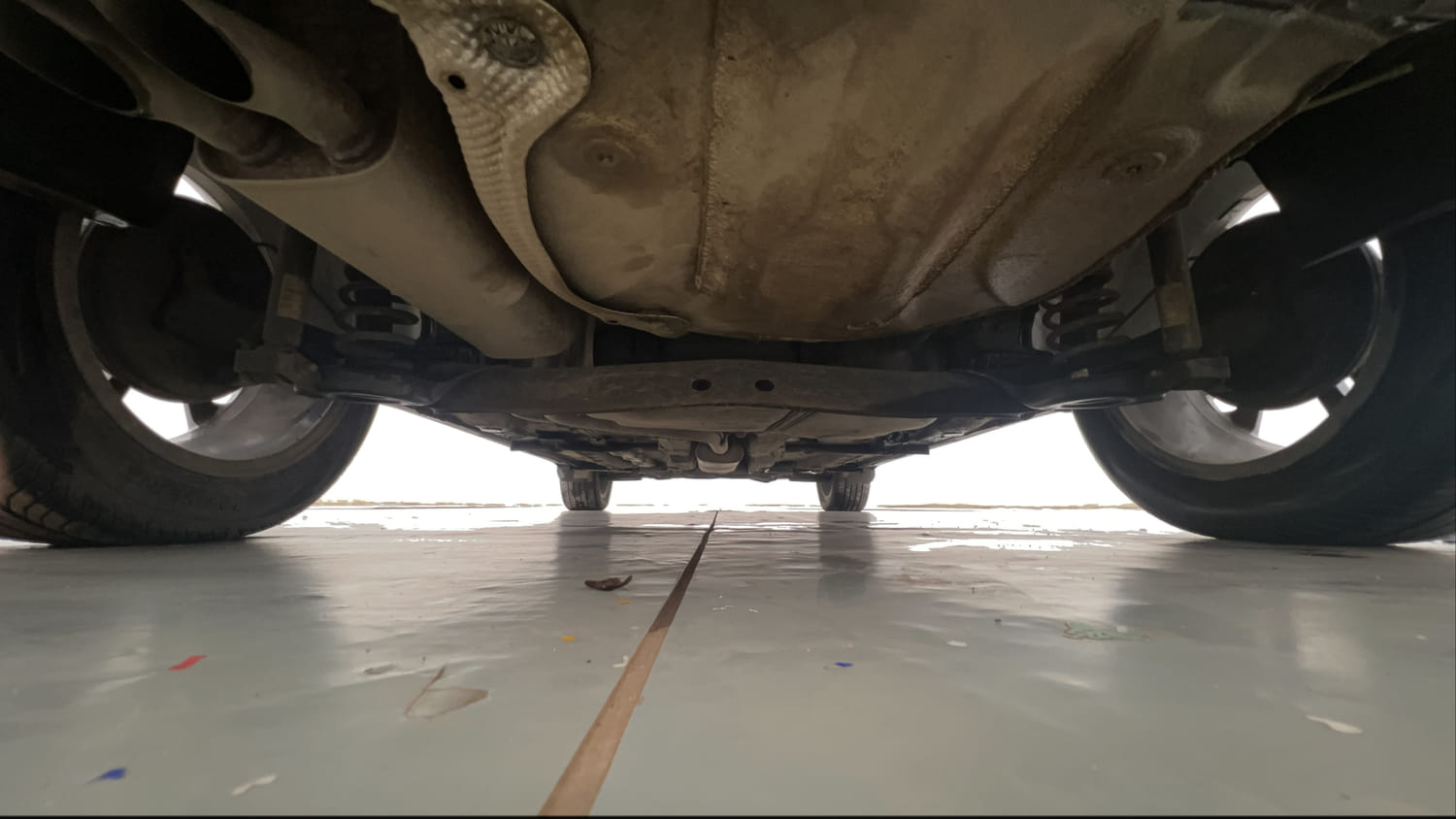 Used 2023 Skoda Kushaq Style 1.5L TSI MT Petrol Manual extra REAR UNDERBODY VIEW (TAKEN FROM REAR)