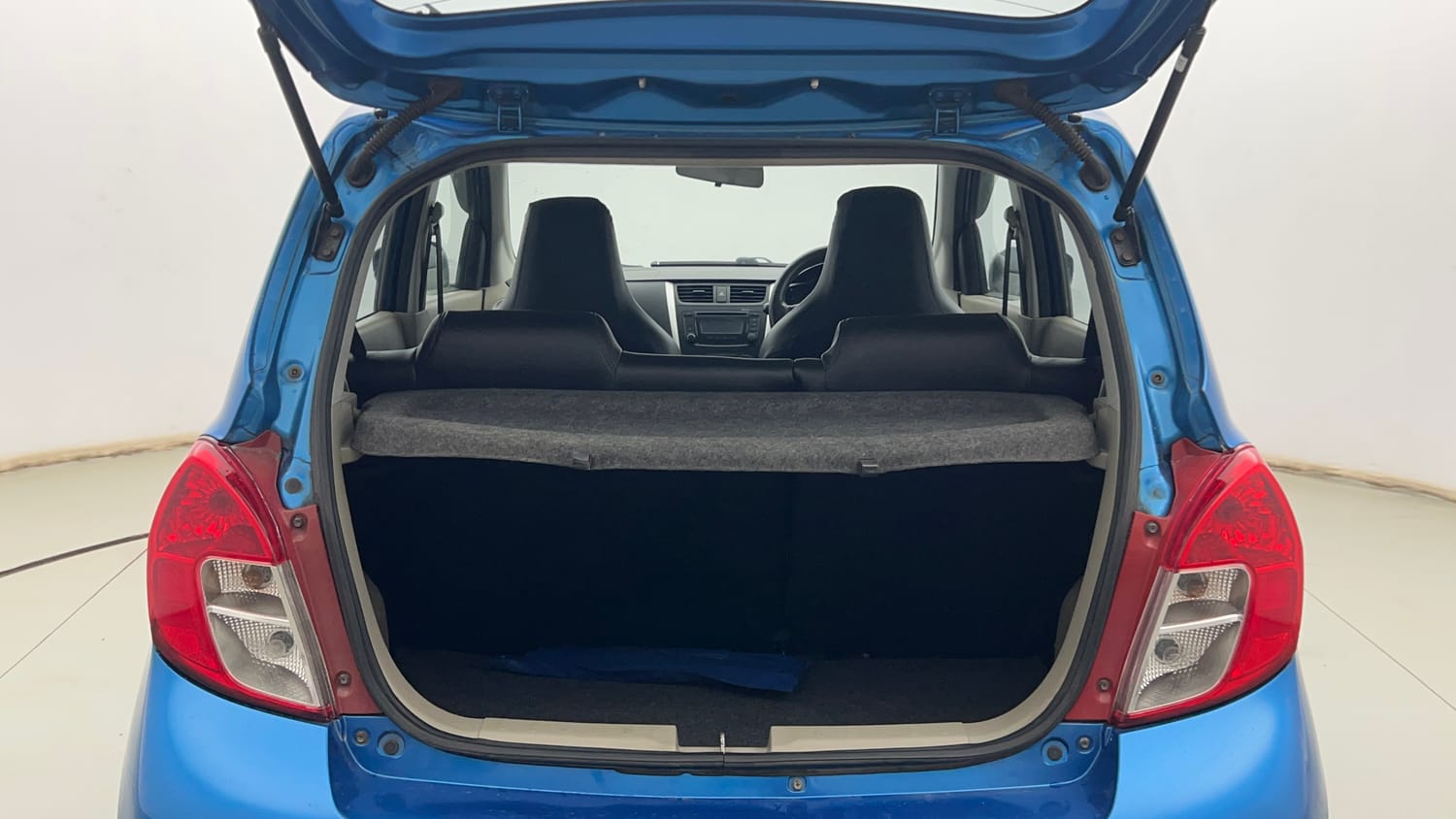 Used 2017 Maruti Suzuki Celerio ZXi Opt Petrol Manual interior DICKY INSIDE VIEW