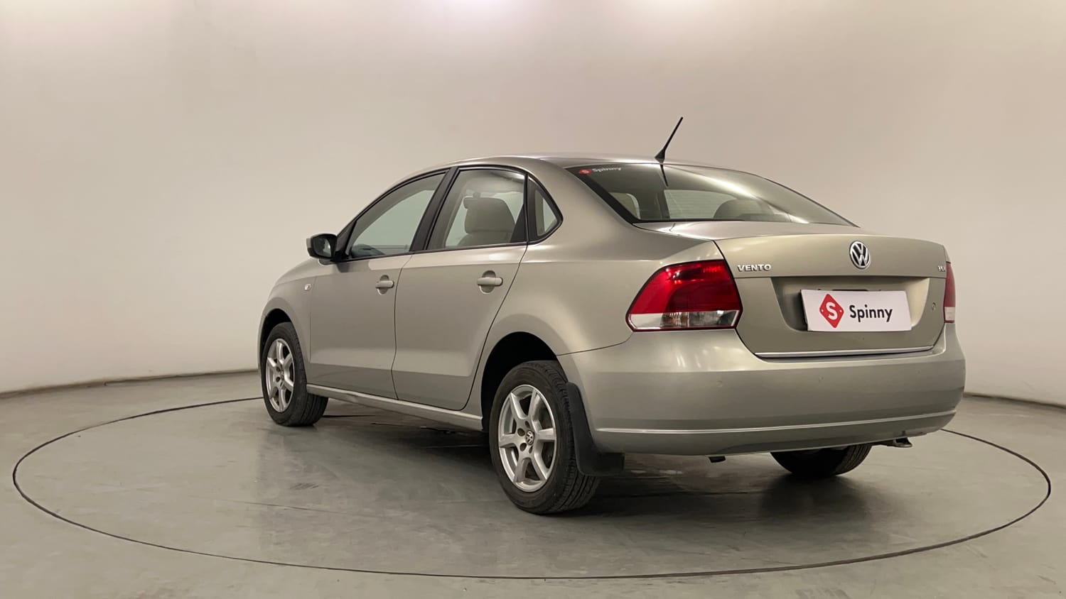 Used 2014 Volkswagen Vento Highline Diesel Diesel Manual exterior LEFT REAR CORNER VIEW
