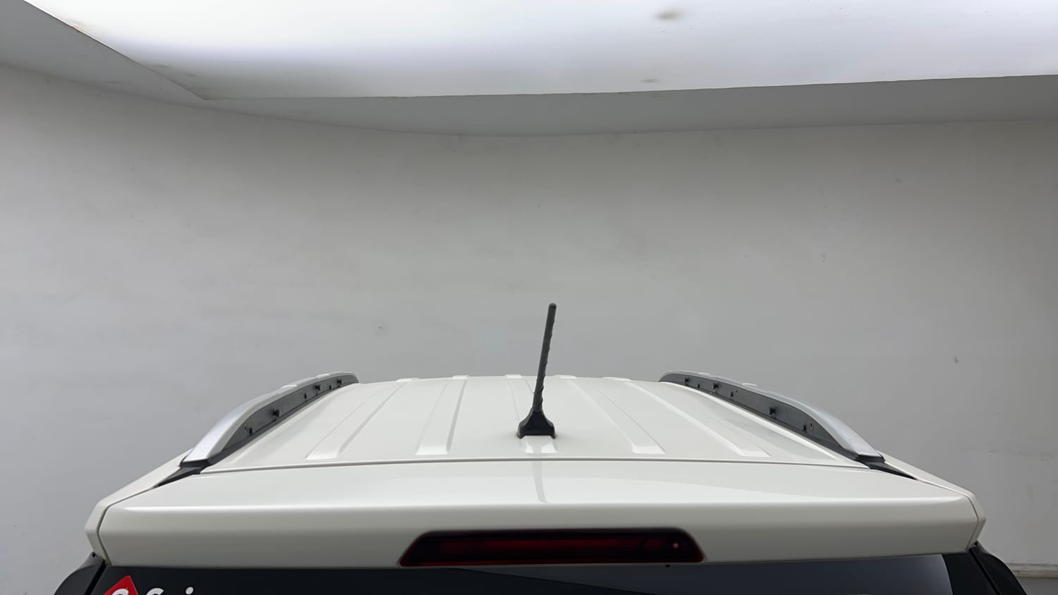 Used 2018 Ford EcoSport Titanium + 1.5L Ti-VCT Petrol Manual exterior EXTERIOR ROOF VIEW
