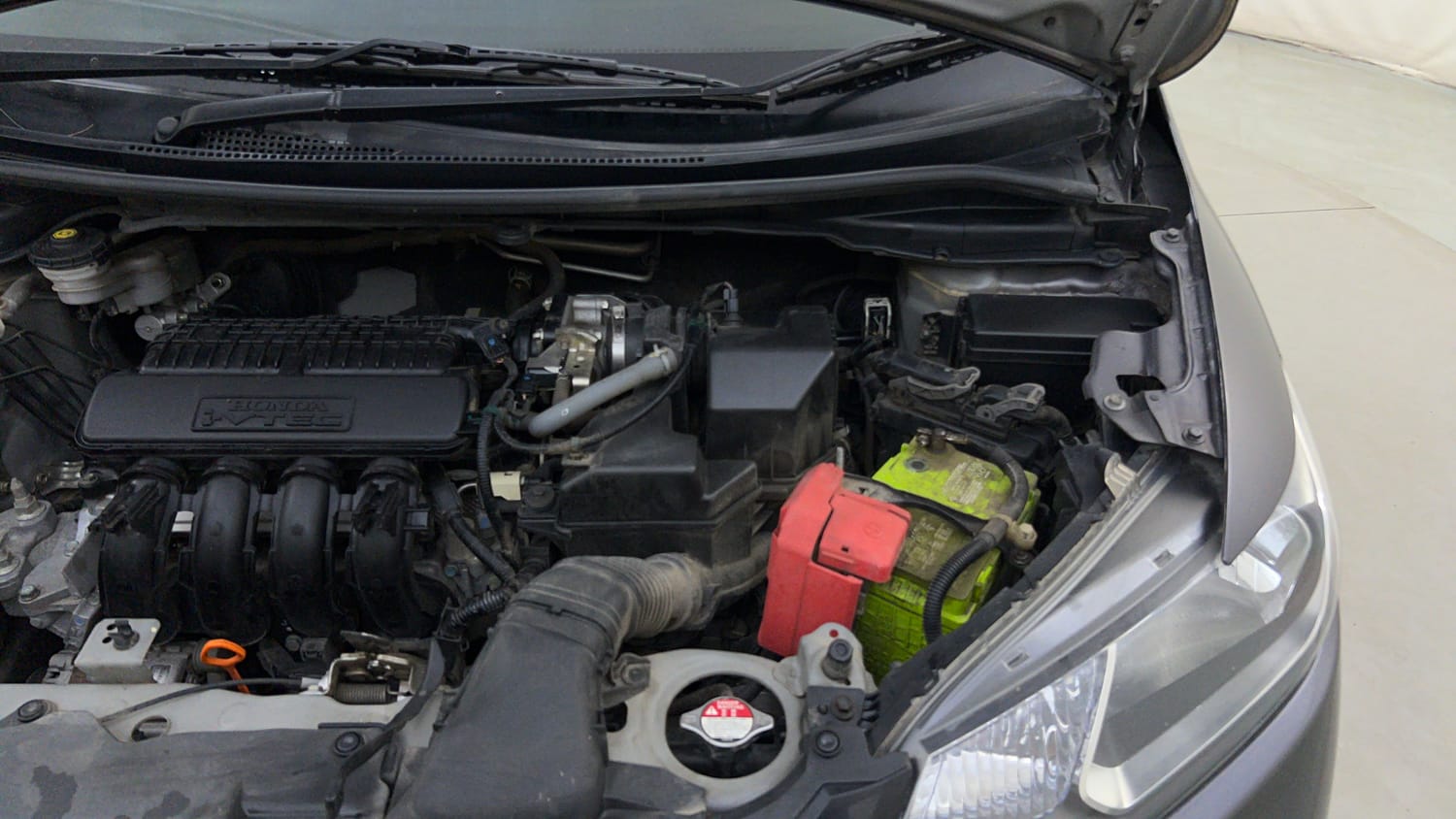 Used 2018 Honda Jazz V AT Petrol Petrol Automatic engine ENGINE LEFT SIDE HINGE & APRON VIEW