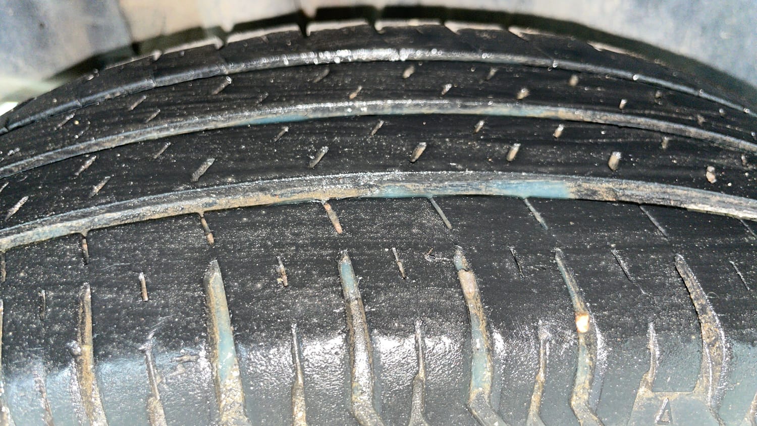 Used 2019 Maruti Suzuki Swift VXi Petrol Manual tyres RIGHT REAR TYRE TREAD VIEW