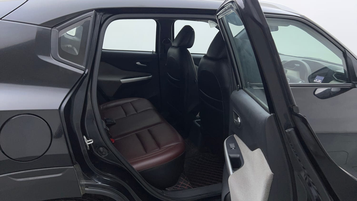 Used 2024 Nissan Magnite XL Petrol Manual interior RIGHT SIDE REAR DOOR CABIN VIEW