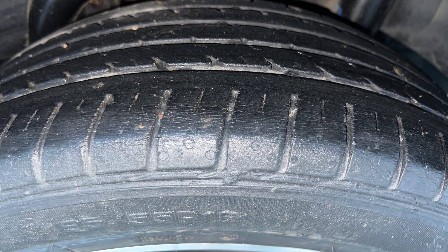 Used 2018 Hyundai Verna SX (O)1.6 VTVT Petrol Manual tyres LEFT REAR TYRE TREAD VIEW