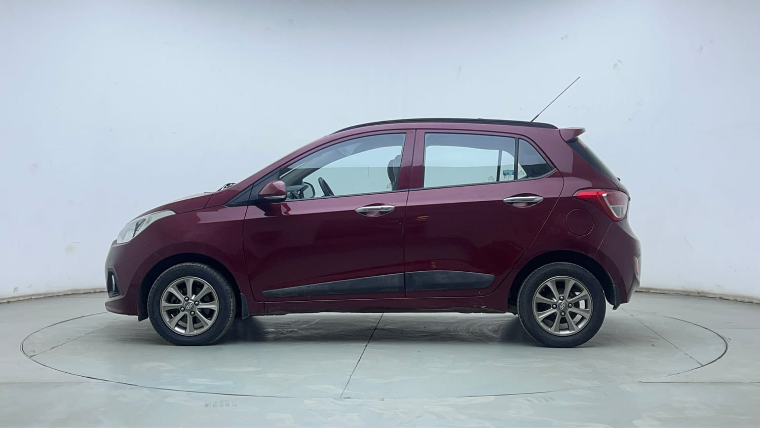 Used 2016 Hyundai Grand i10 Asta 1.2 Kappa VTVT (O) Petrol Manual exterior LEFT SIDE VIEW