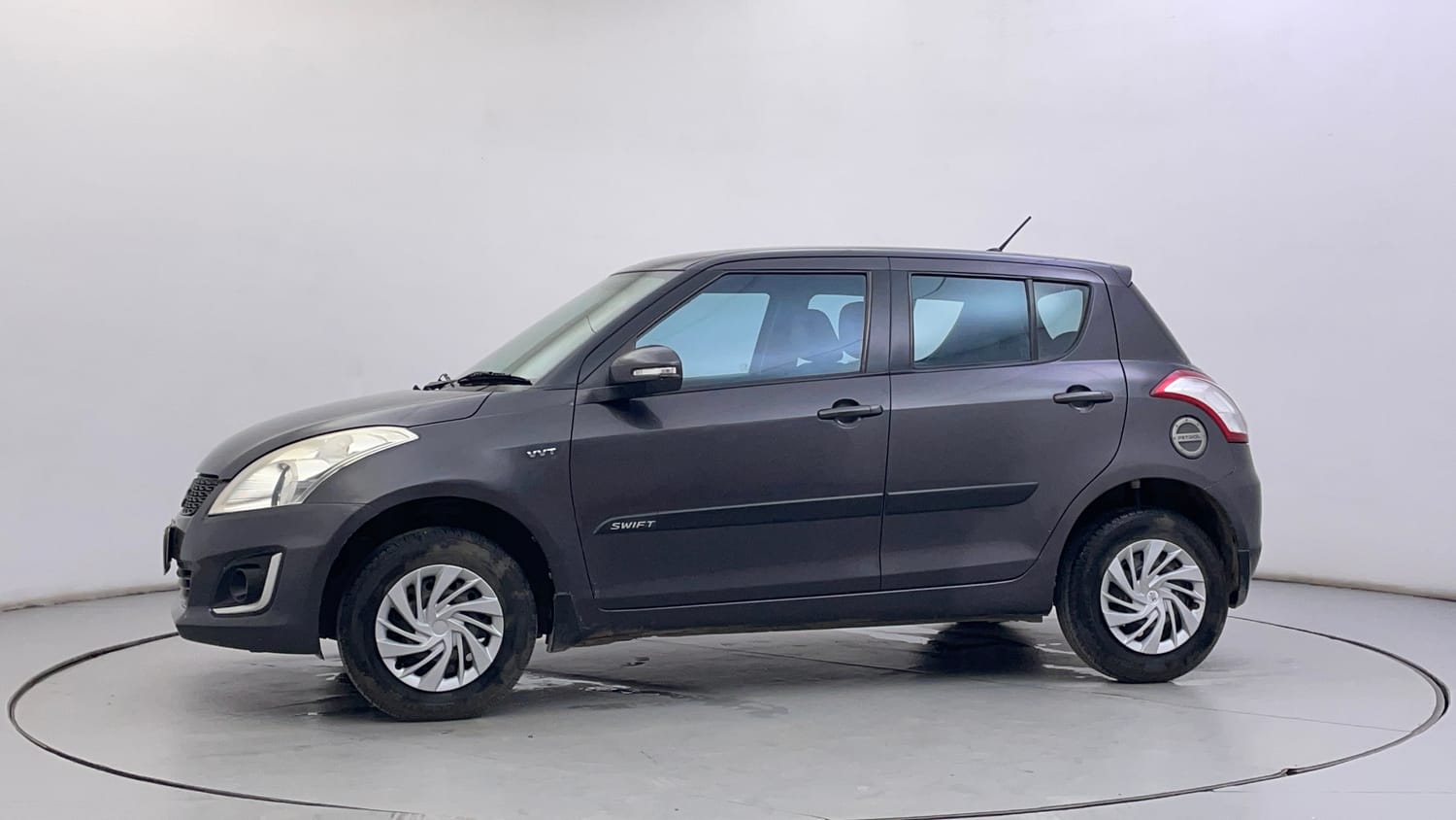Used 2015 Maruti Suzuki Swift VXi Petrol Manual exterior LEFT SIDE VIEW