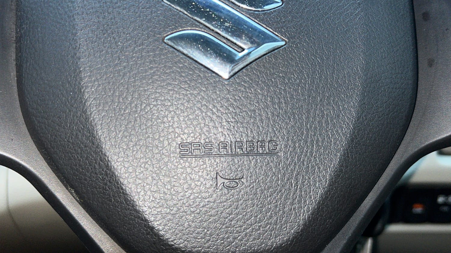 Used 2018 Maruti Suzuki Celerio VXi CNG Cng Manual top_features Airbags